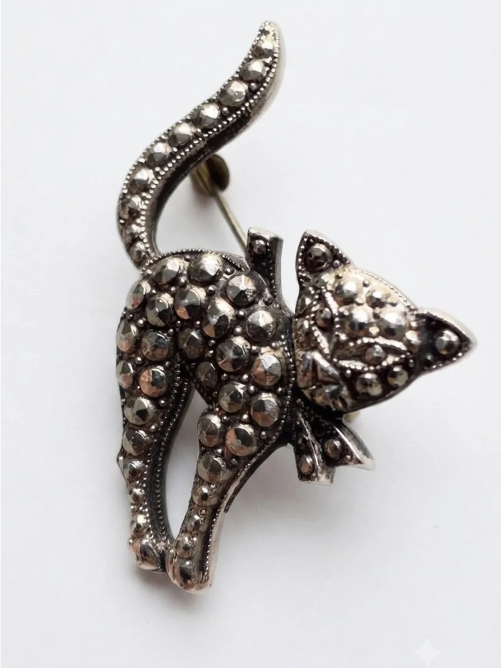 Vintage 1950’s Marcasite Arched Cat wWith Bow Brooch- Silver Tone